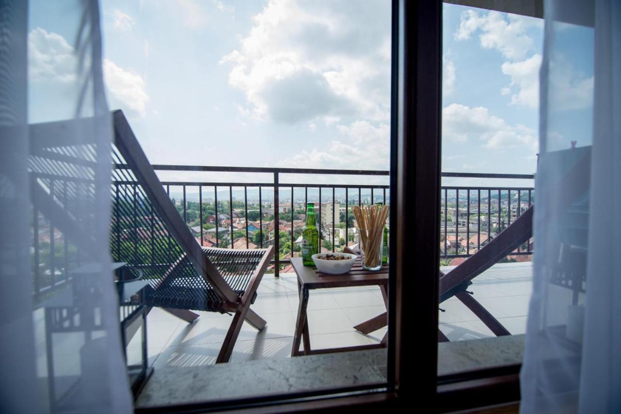 كلوج-نابوكا The Aviator Apartment - Jacuzzi & Panoramic View المظهر الخارجي الصورة